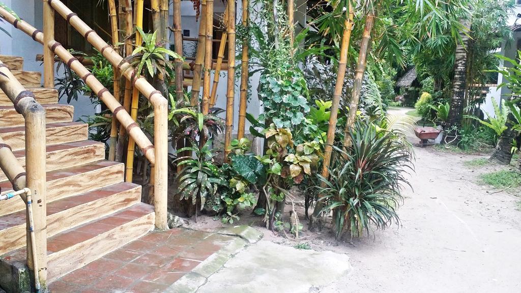 Bamboo Bungalows Resthouse Balabag  Luaran gambar