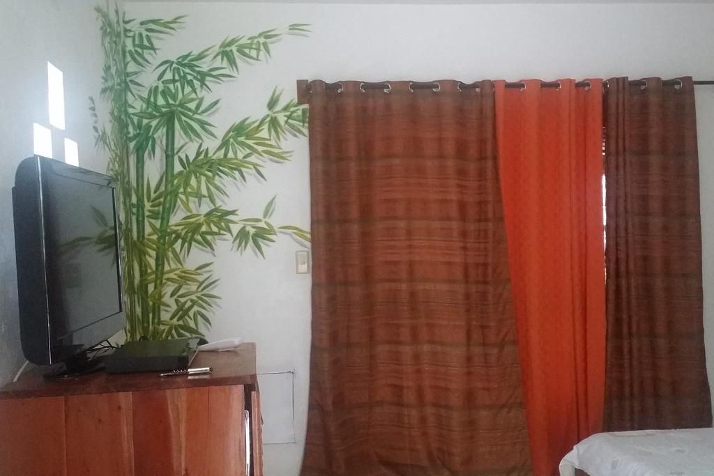 Bamboo Bungalows Resthouse Balabag  Bilik gambar