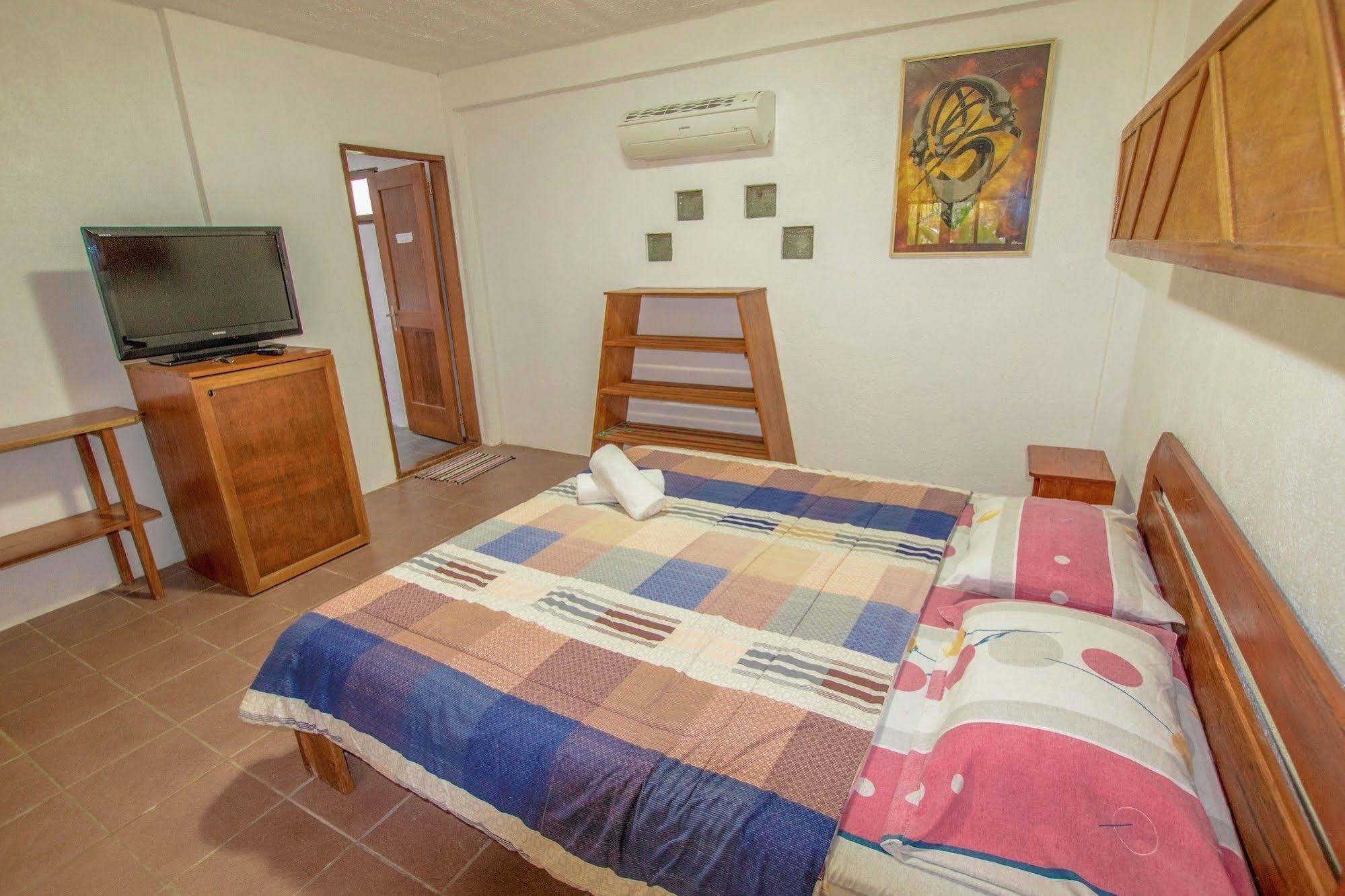 Bamboo Bungalows Resthouse Balabag  Luaran gambar