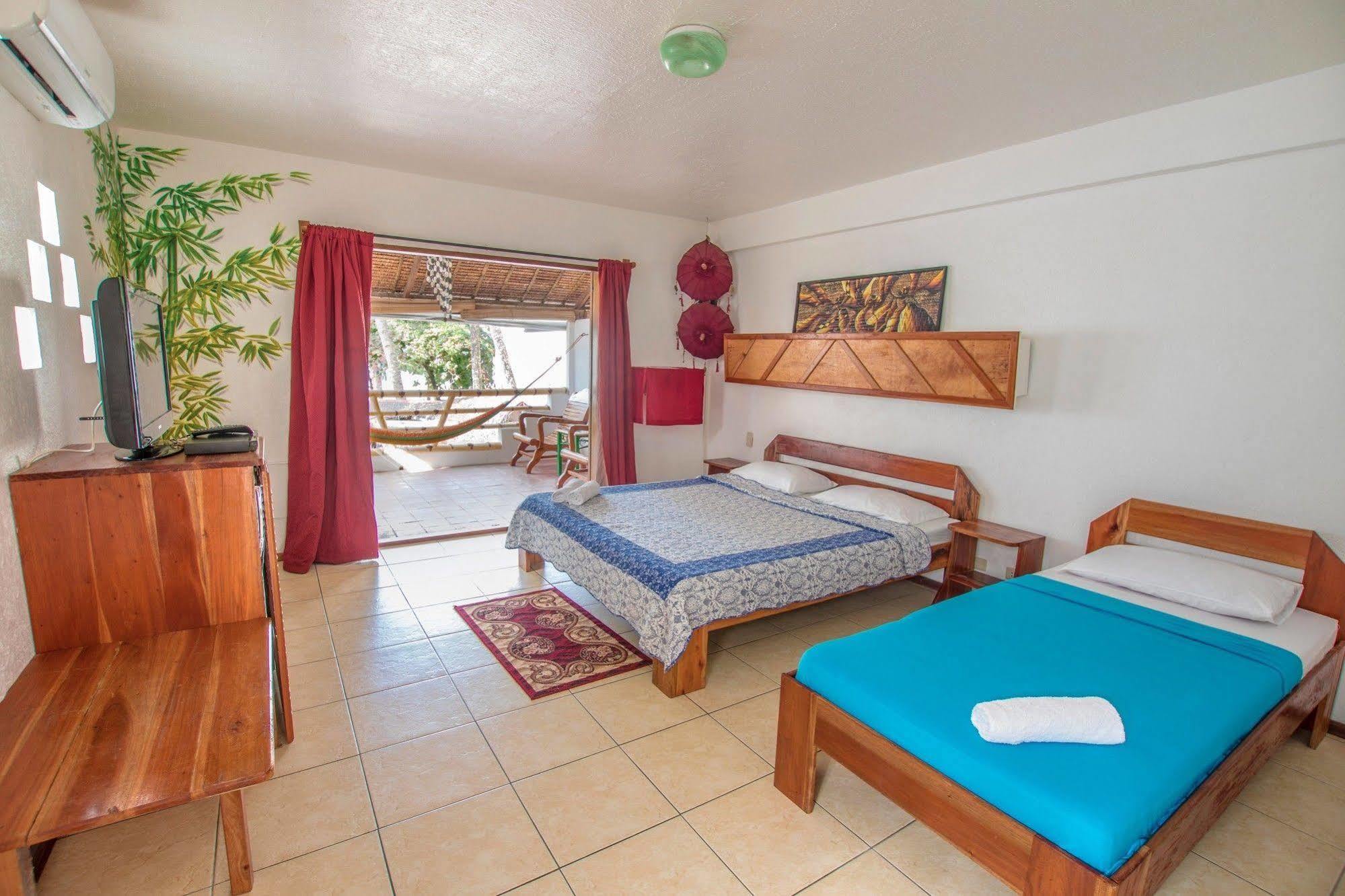 Bamboo Bungalows Resthouse Balabag  Luaran gambar