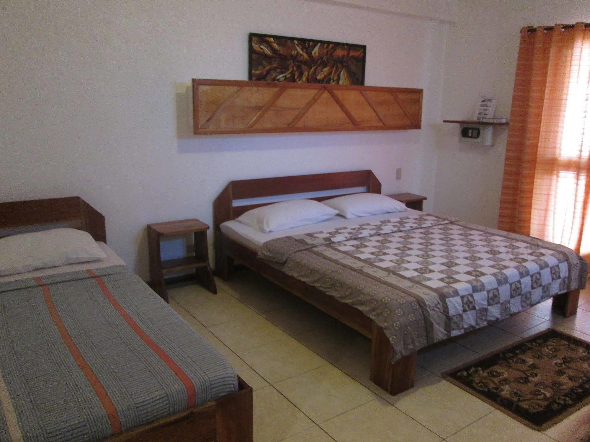 Bamboo Bungalows Resthouse Balabag  Luaran gambar