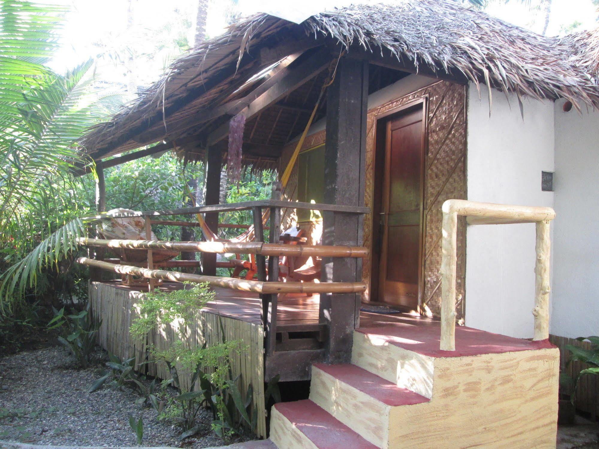 Bamboo Bungalows Resthouse Balabag  Luaran gambar